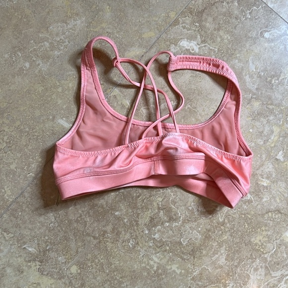 💕Cute Sports Bra💕 - Picture 2 of 4